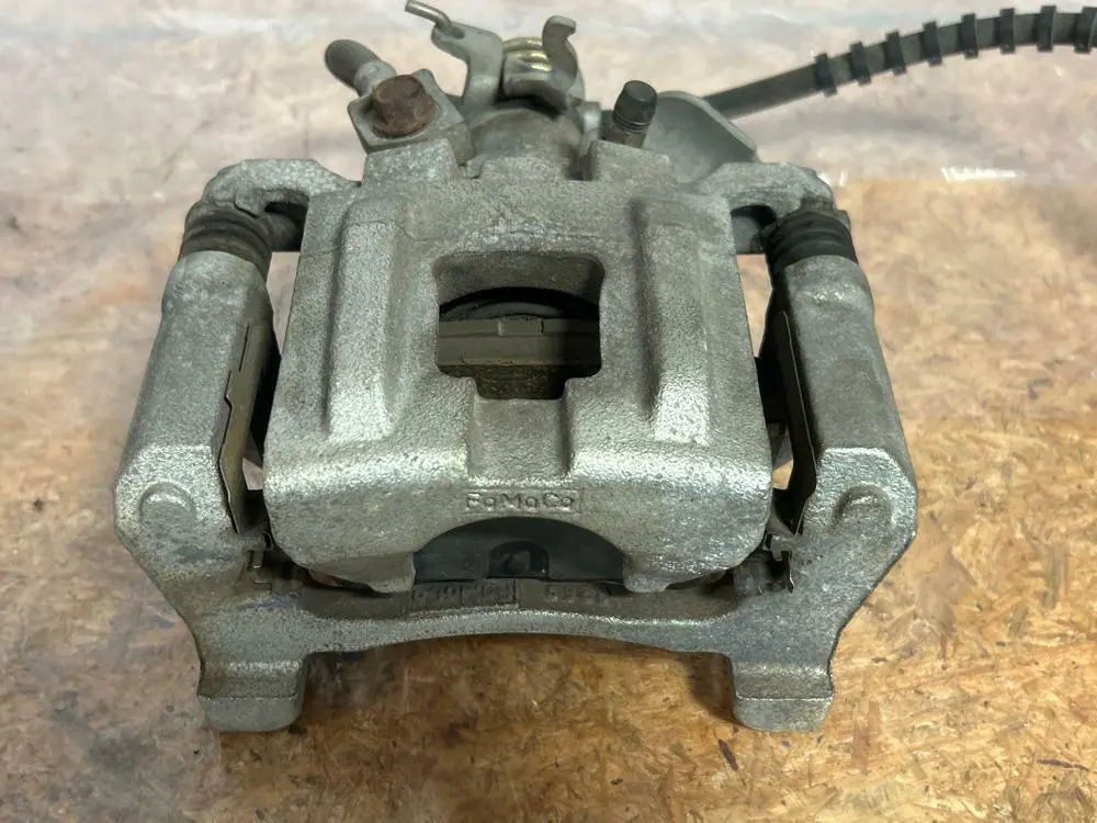 2015-23 Ford Mustang Gt Passenger Rear Brake Caliper 253 2