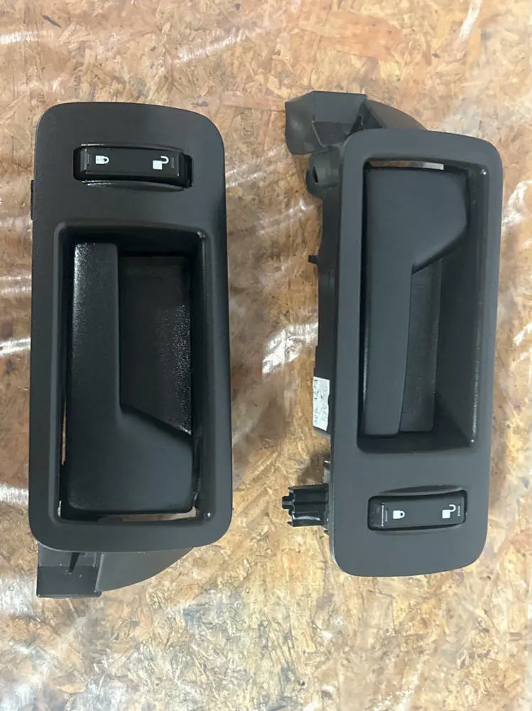 2011-14 Ford Mustang Interior Door Handle/Locks- Pair 239 1