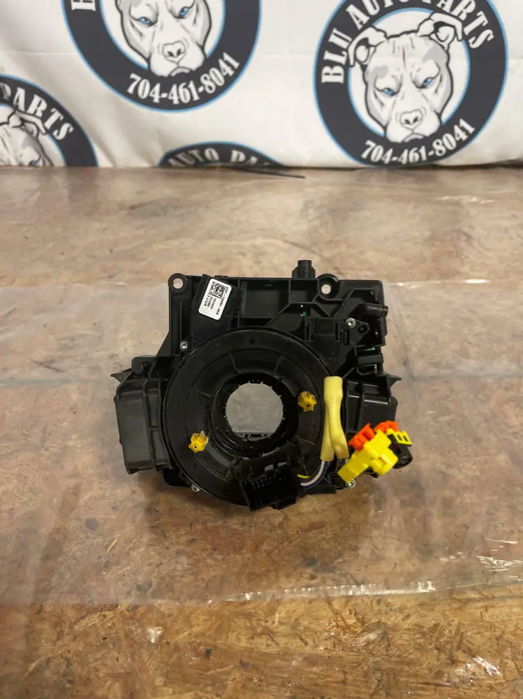 2015-17 Ford Mustang Clock Spring 256 1