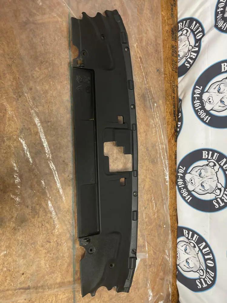 2015-23 Ford Mustang Gt Upper Radiator Cover Panel 236 1