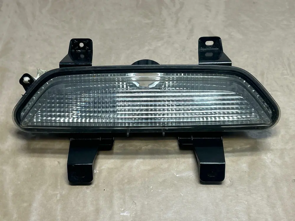 2015-17 Ford Mustang Gt Reverse Light Housing Unit 236 1