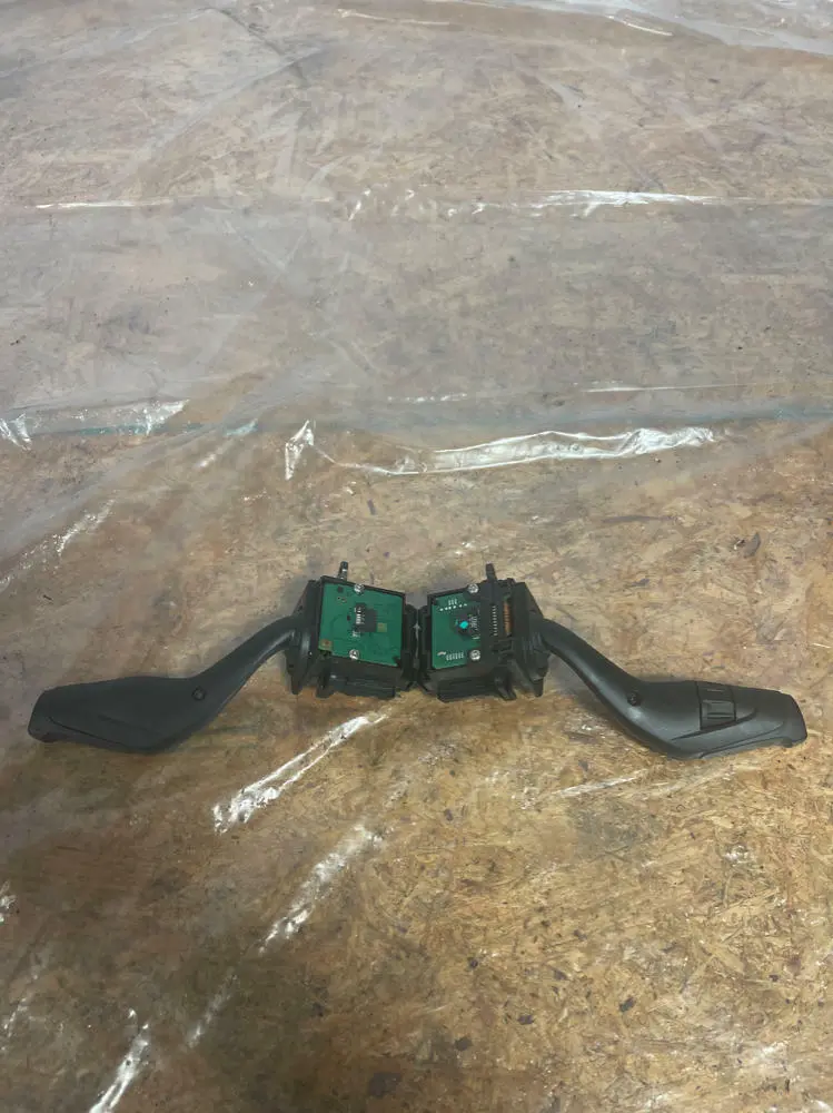 2015-17 Ford Mustang Turn Signal Stalk 248 2