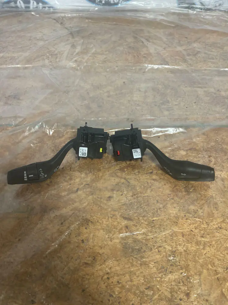 2015-17 Ford Mustang Turn Signal Stalk 248 1