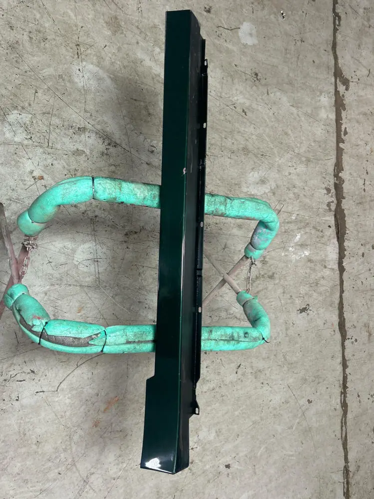2001 Ford Mustang Bullitt Rh Side Skirt/Rocker Panel (Code Py)- 51K Miles 257 1