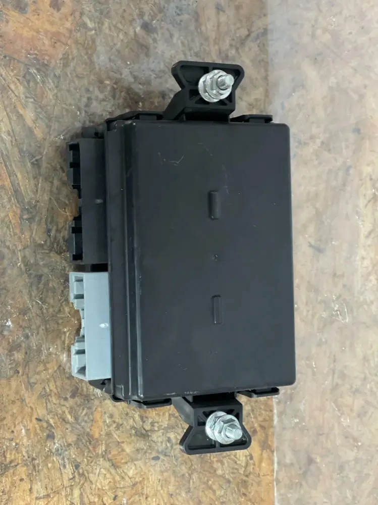 2024+ Ford Mustang Gt Gen 4 S650 Lighting Control Unit 250 1