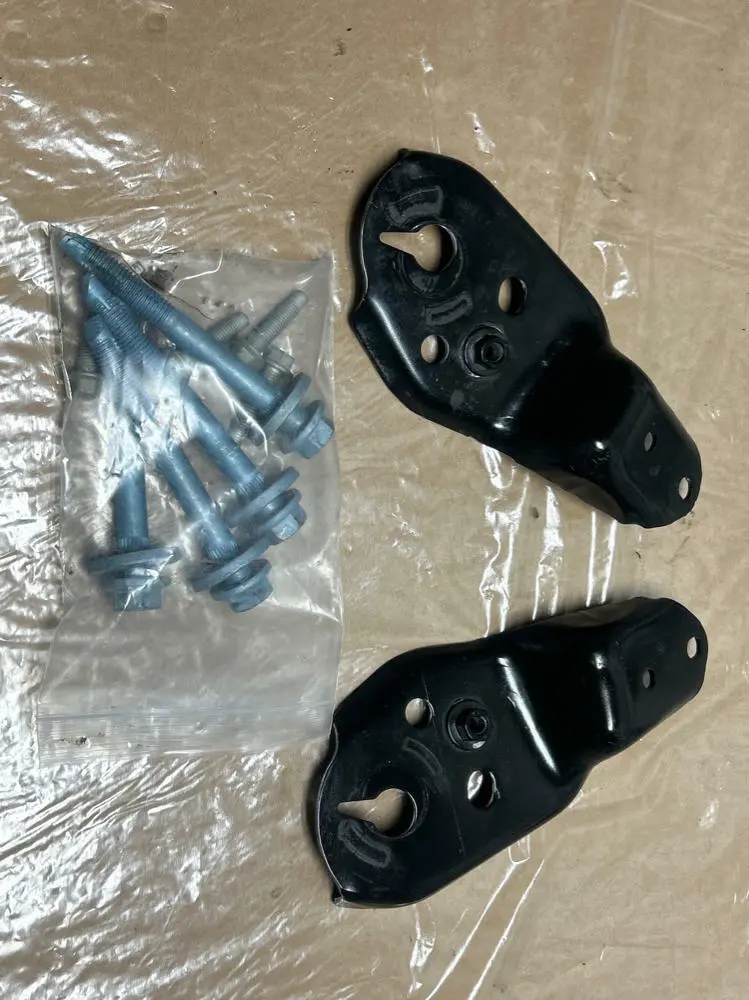 2018-23 Ford Mustang Gt Irs Cradle Mounts W/ Oem Hardware 244 1