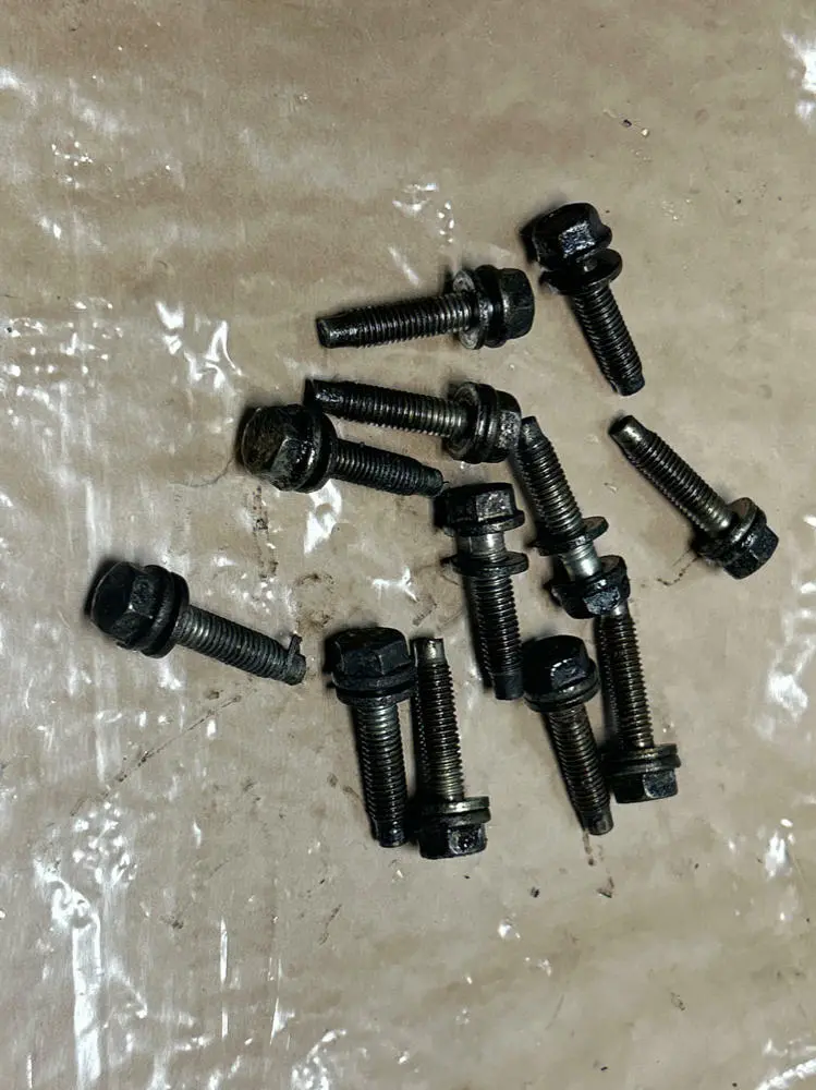 1999-04 Ford Mustang Gt Oem Oil Pan Hardware 230 1