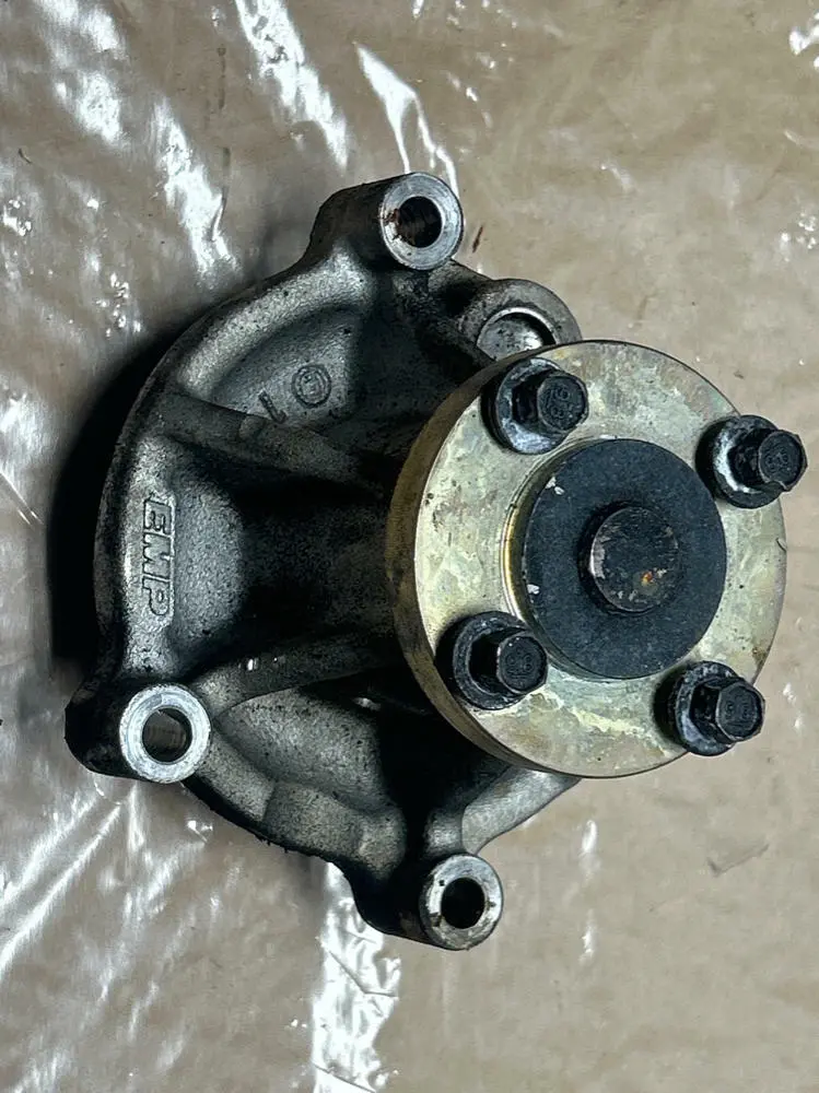 1999-04 Ford Mustang Gt 4.6 Water Pump Emp 230 1