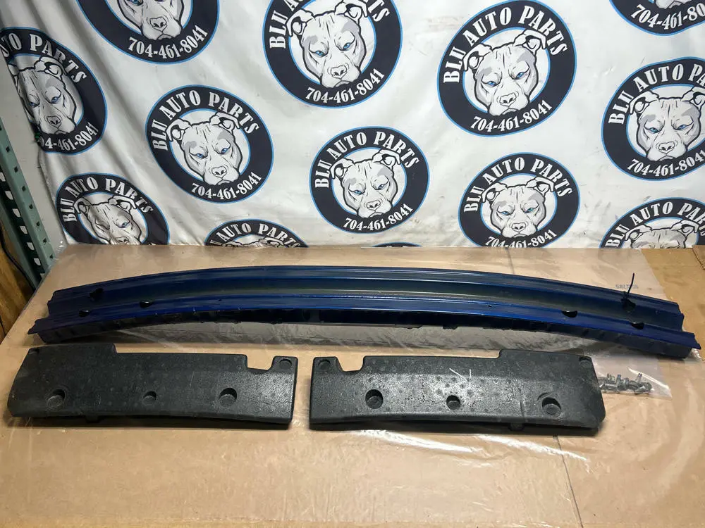 2007-09 Ford Mustang Shelby Rear Crash Absorber & Foam Vista Blue 16K Miles 263 1