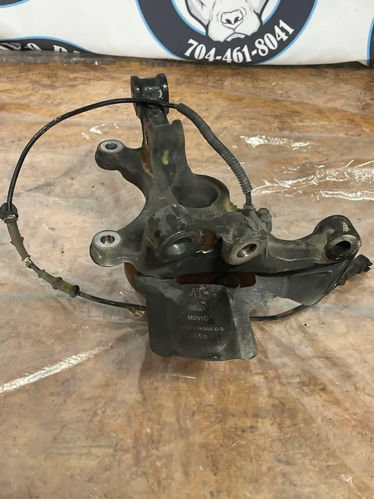 2015-17 Ford Mustang Front Lh Driver Spindle Assembly 265 1