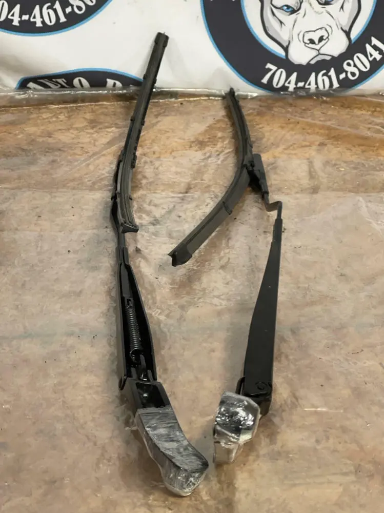 2024+ Ford Mustang Gt Gen 4 S650 Wiper Arm Pair 250 1