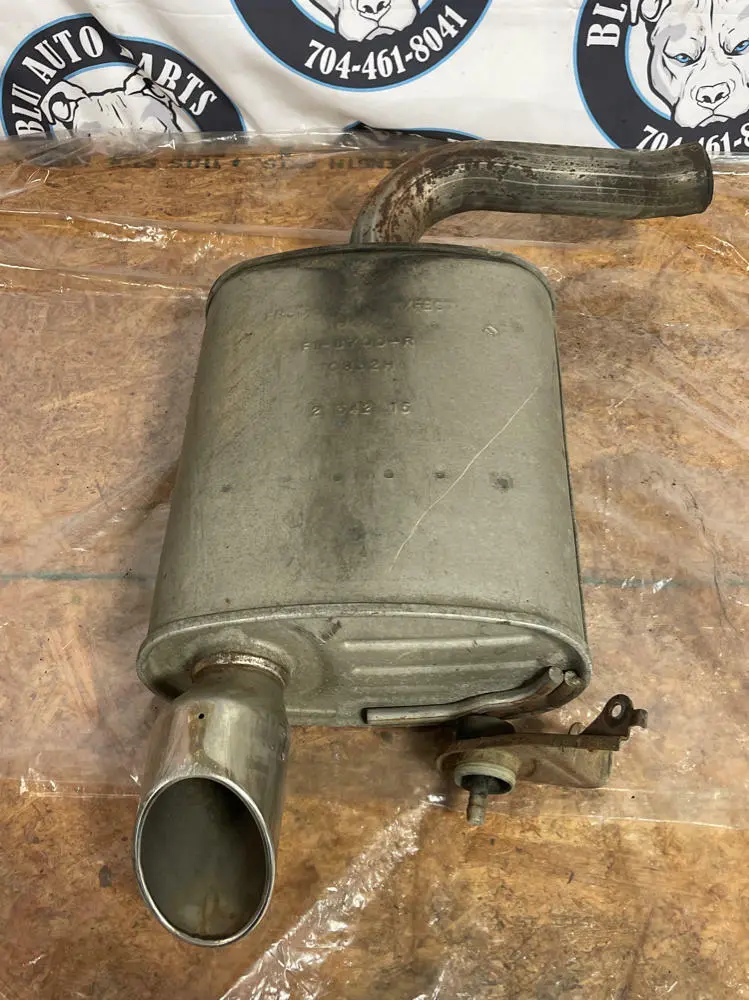 2015-17 Ford Mustang Gt Passenger Rh Muffler 264 1