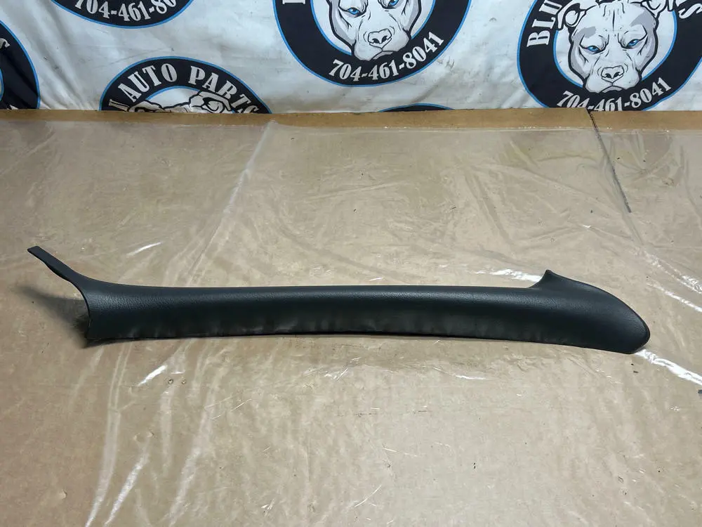 2003-04 Ford Mustang Svt Cobra Rh Passenger Interior A-Pillar 270 1