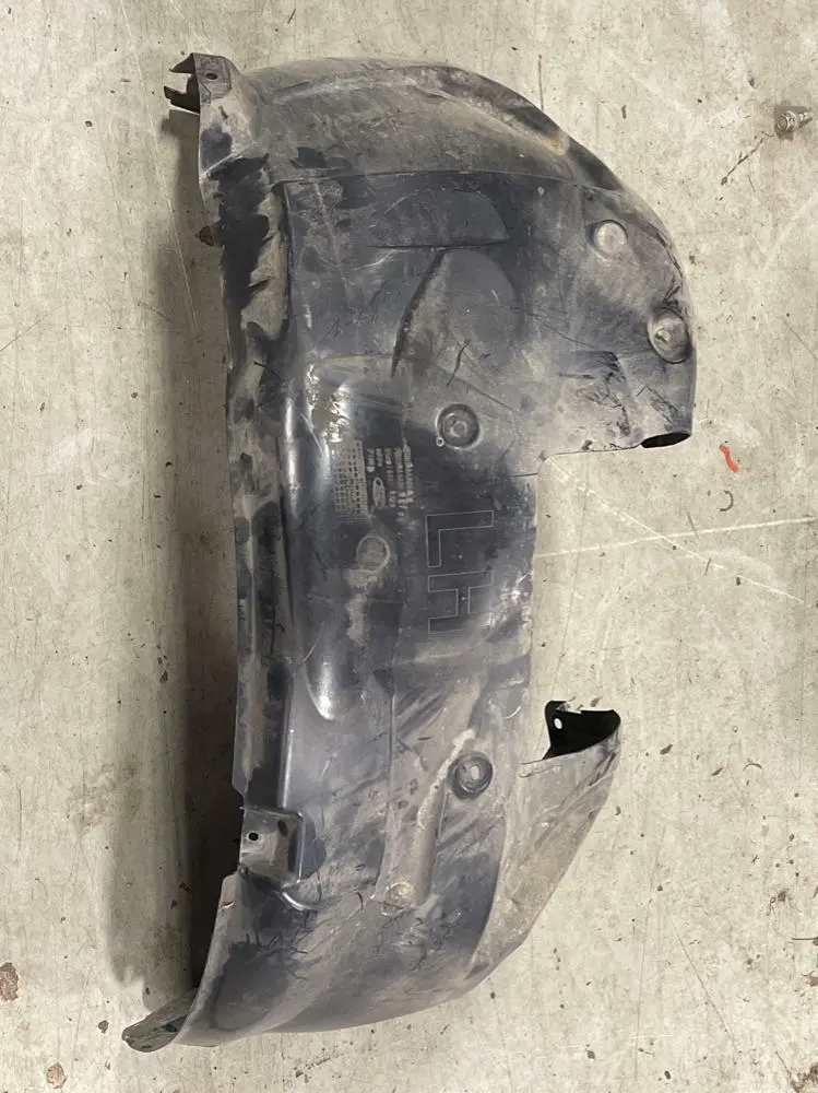 2015-17 Ford Mustang Gt Front Lh Wheel Well Liner- Base Model 264 1