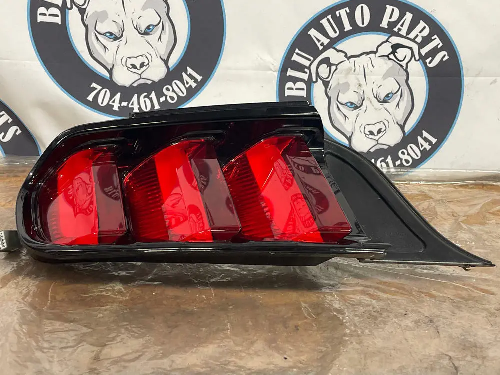 2015-17 Ford Mustang Oem Lh Taillight 264 1