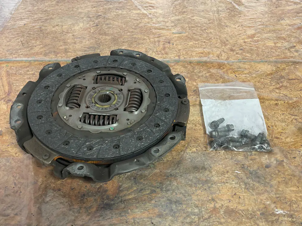 2015-17 Ford Mustang Gt Mt-82 6 Speed Oem Clutch 54K Miles 265 1