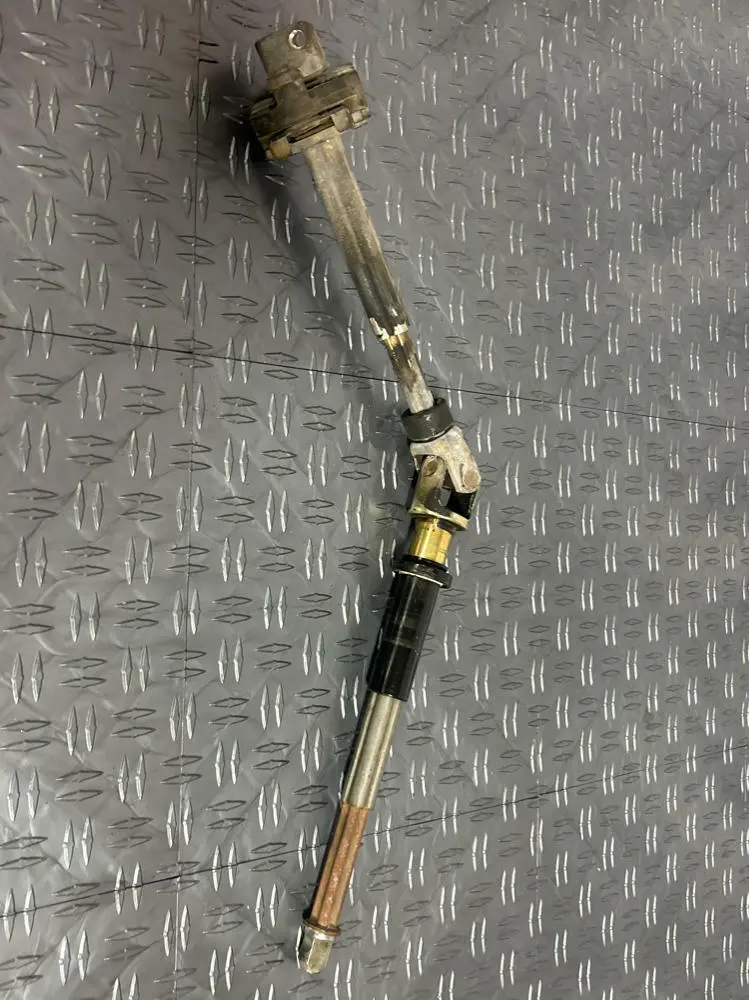 1999-04 Ford Mustang Gt Saleen Oem Steering Shaft 245 1