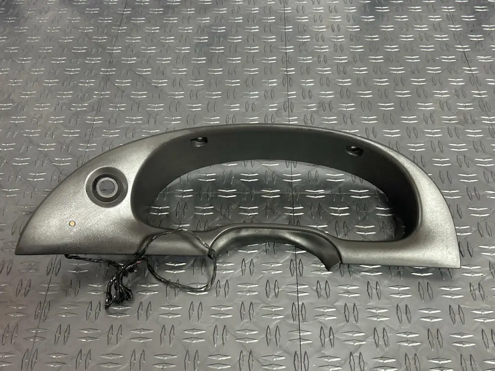 1999-04 Ford Mustang Gt Saleen Gauge Cluster Bezel 245 1