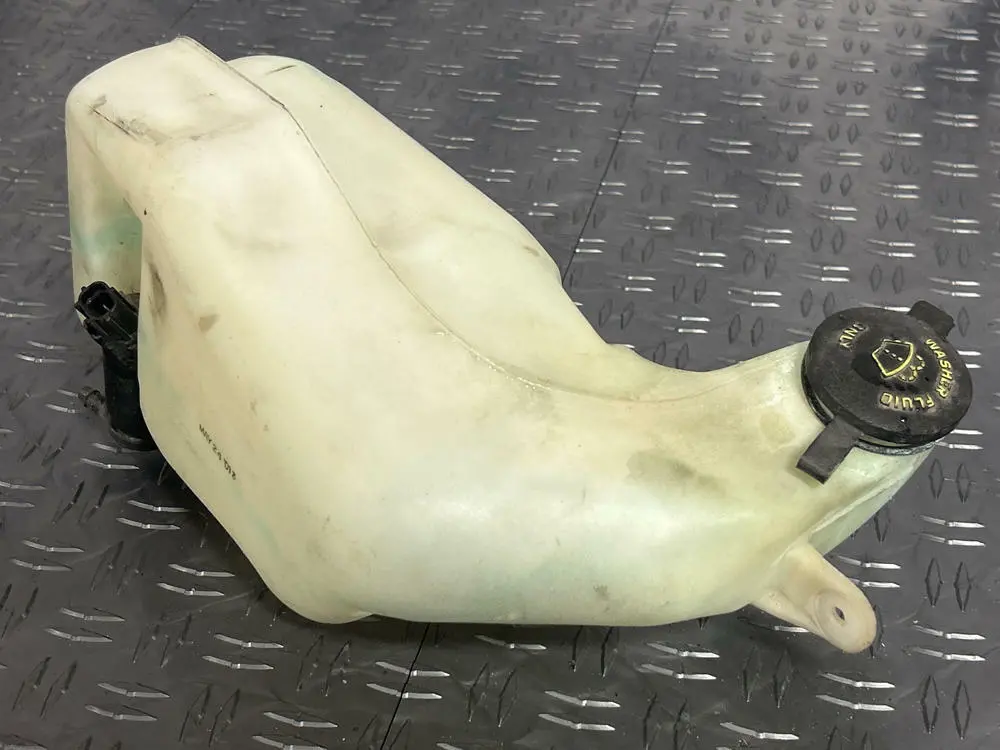 1999-04 Ford Mustang Gt Saleen Wiper Fluid Reservoir 245 1