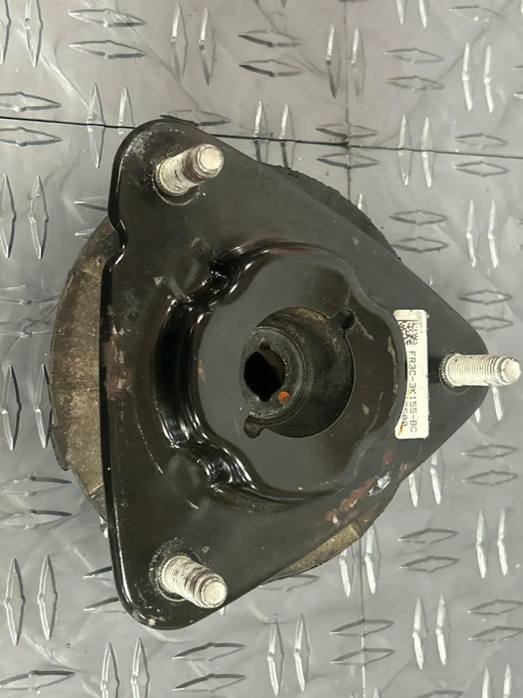 2015-23 Ford Mustang Gt Oem Front Rh Strut Hat 241 1