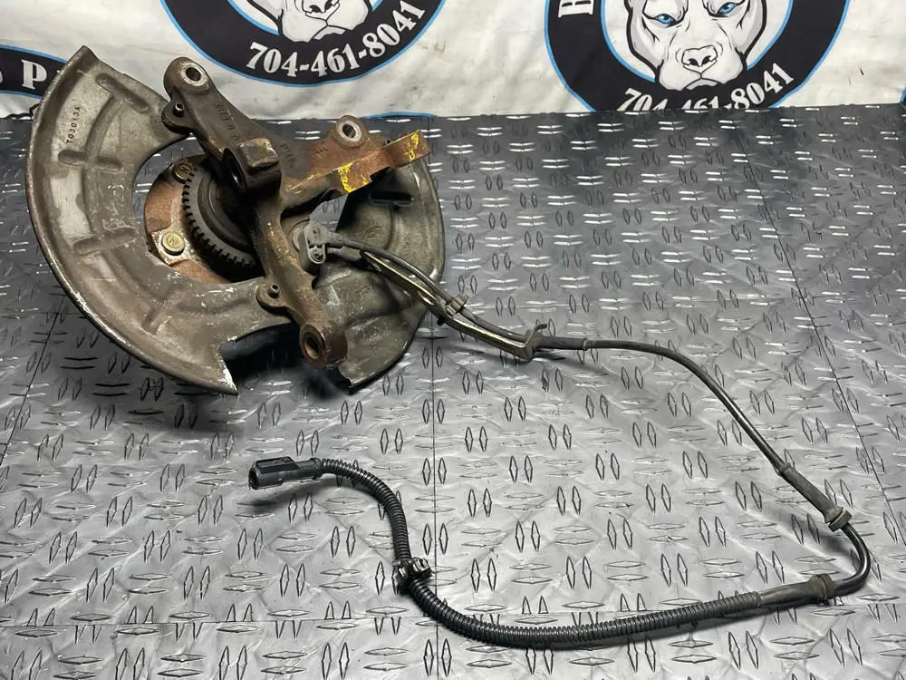 2003-04 Ford Mustang Svt Cobra Lh Front Spindle & Hub 255 1