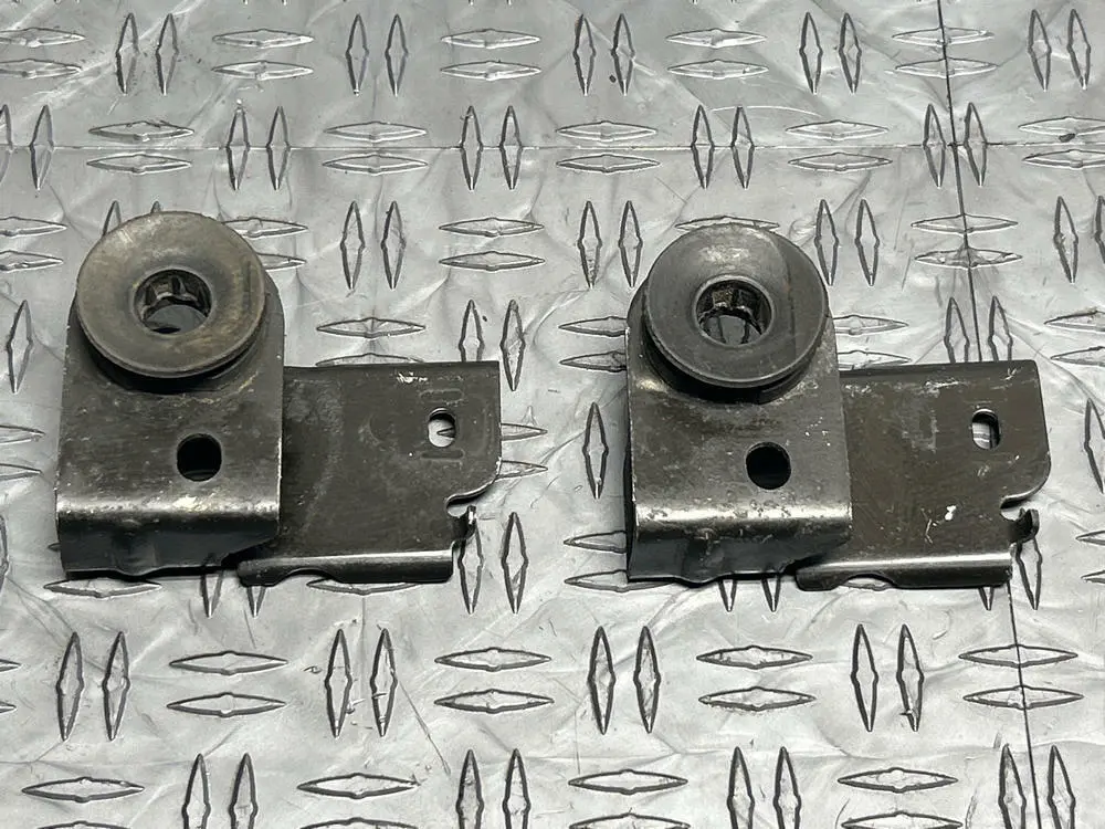 1999-04 Ford Mustang Gt Saleen Upper Radiator Brackets Pair 245 1