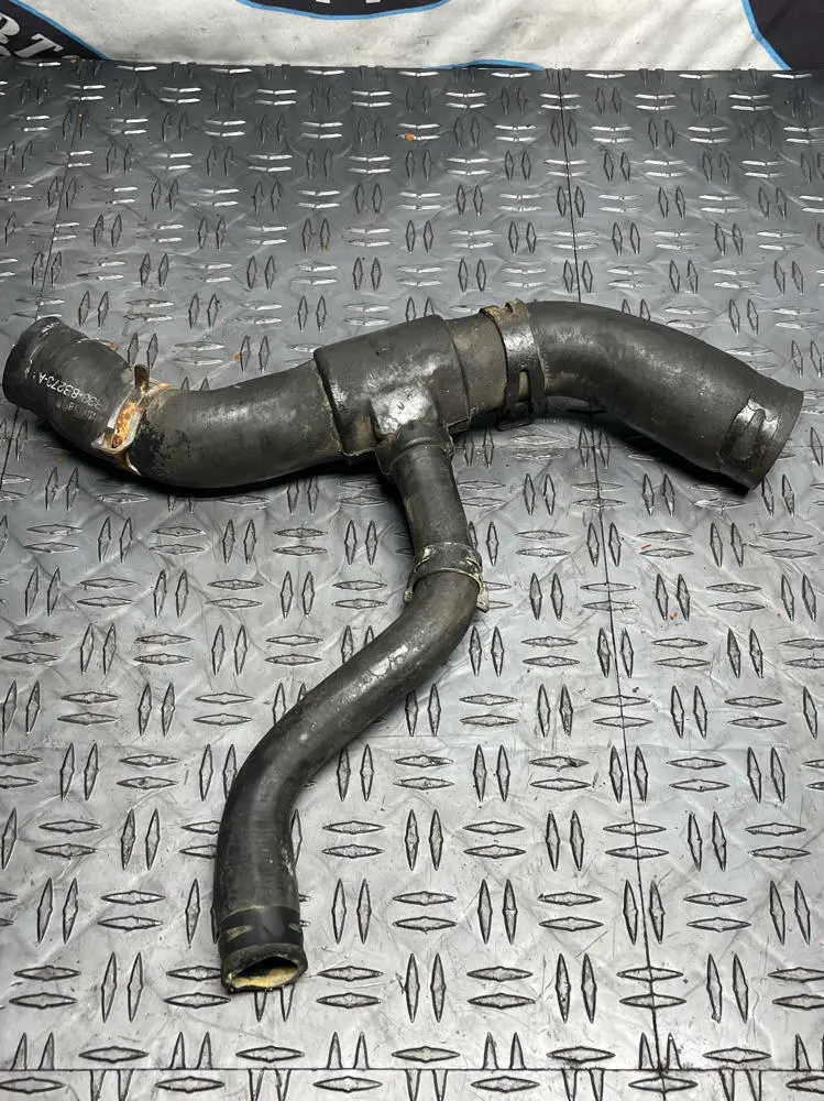 1999-04 Ford Mustang Gt/Saleen Lower Radiator Hose 243 1