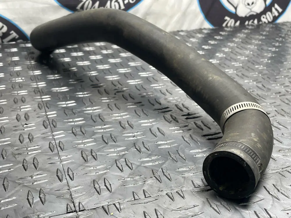 1999-04 Ford Mustang Gt/Saleen Upper Radiator Hose 243 2