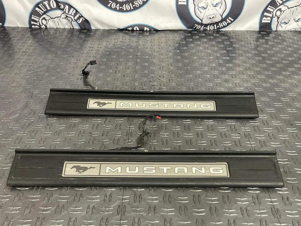 2015-17 Ford Mustang Gt Illuminated Door Sills Pair 267 1