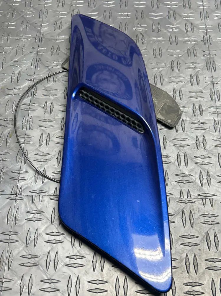 2015-17 Ford Mustang Gt Passenger Rh Hood Vent- Code J4 1
