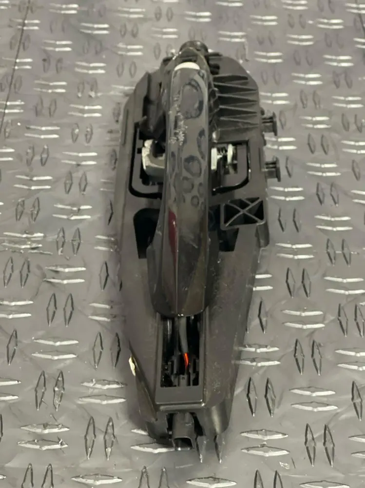 2015-17 Ford Mustang Gt Driver Lh Door Handle (Paint Code G1) 268 1