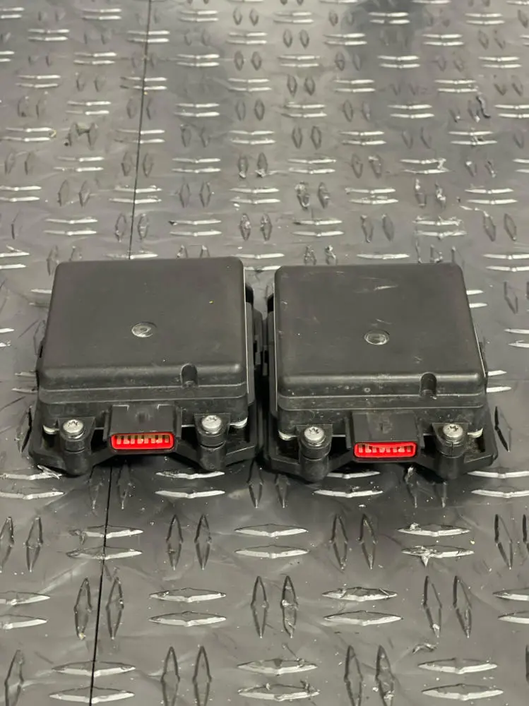 2015-17 Ford Mustang Gt Blind Spot Monitors Pair 268 1