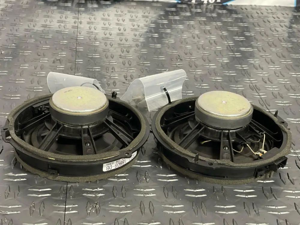 2015-17 Ford Mustang Gt Rear Speakers Pair- For Subwoofer Option Cars 268 2