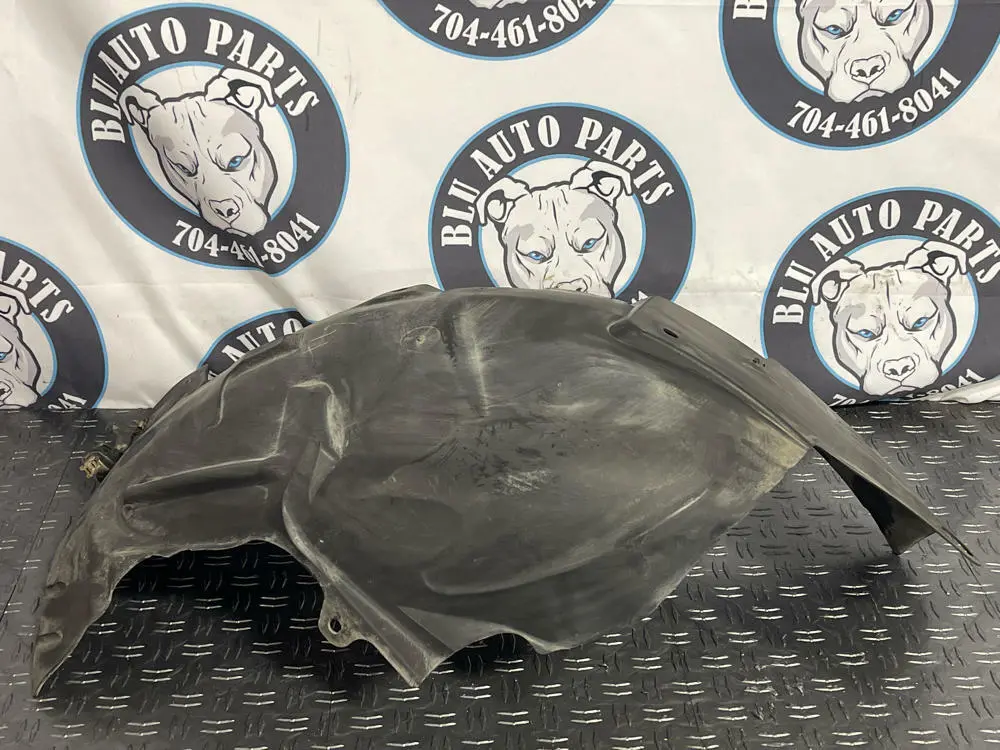 2013-14 Ford Mustang Gt V6 Front Passenger Rh Wheel Well 259 1