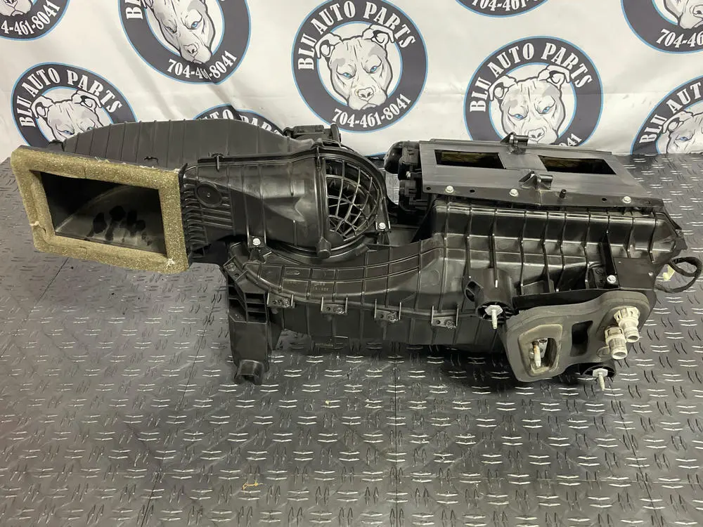 2013-14 Ford Mustang Hvac Climate Control Heater Core 259 1