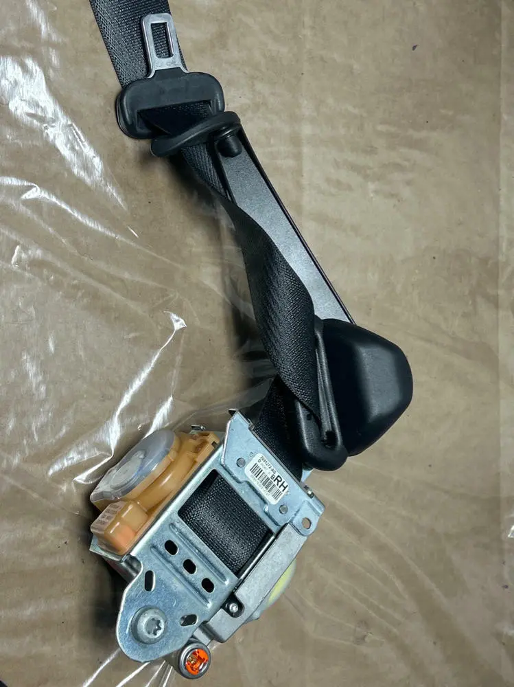 2013-14 Ford Mustang Gt Front Right Passenger Seat Belt 232 2