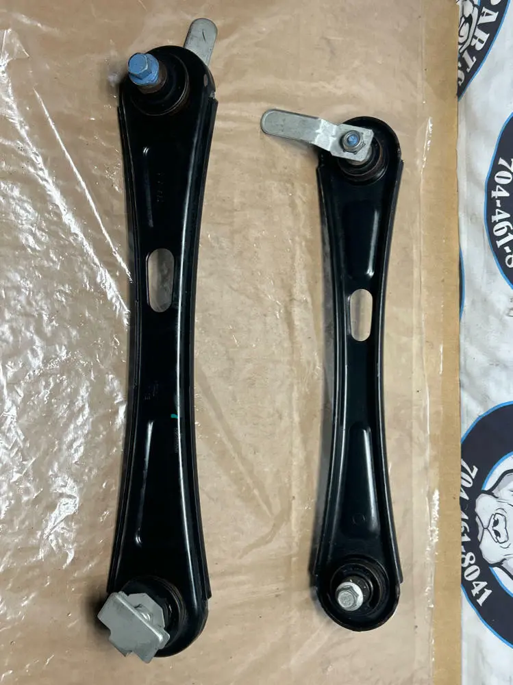 2013-14 Ford Mustang Gt 8.8 Rear Lower Control Arms Pair Lh Rh 232 1