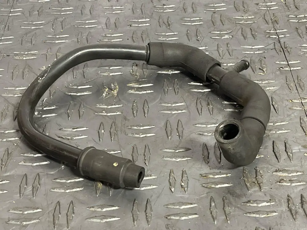 2003-04 Ford Mustang Svt Cobra Lower Intake Vaccuum Line 272 1