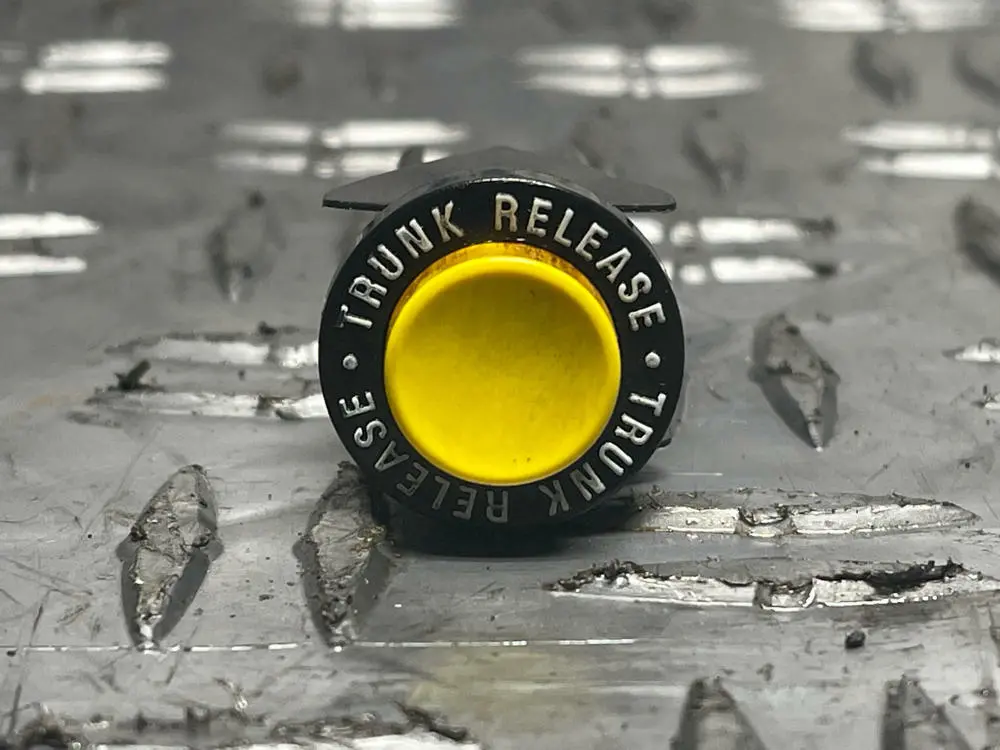 1979-04 Ford Mustang Trunk / Hatch / Notch Interior Release Button 272 1