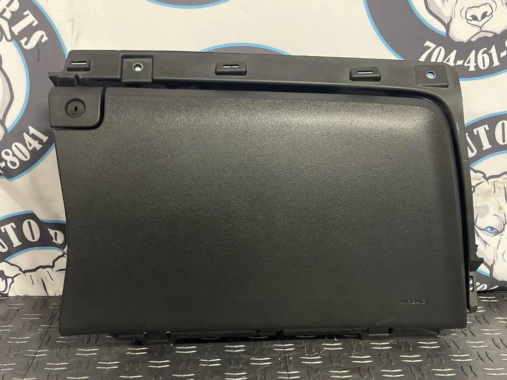 2018-23 Ford Mustang Gt Passenger Glove Box 274 1