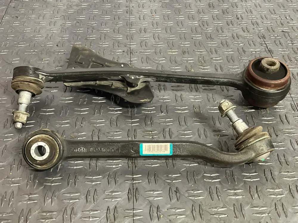 2018-23 Ford Mustang Gt Performance Pack Front Driver Lh Control Arm Set 274 1