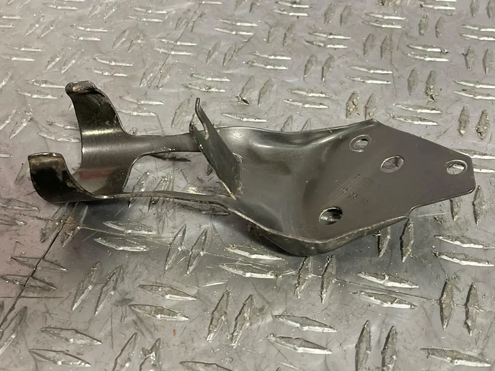 2003-04 Ford Mustang Svt Cobra Fuel Filter Mounting Bracket 276 1