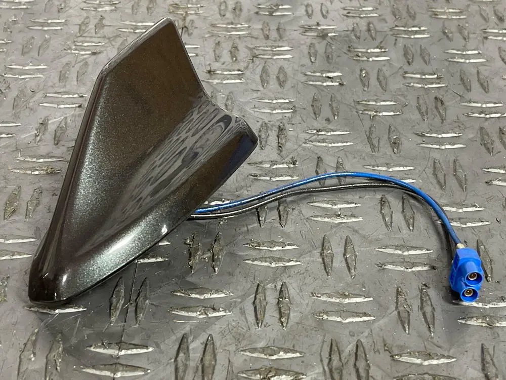 2018-23 Ford Mustang Gt Oem Radio Antenna Shark Fin (Code Hy) 275 1