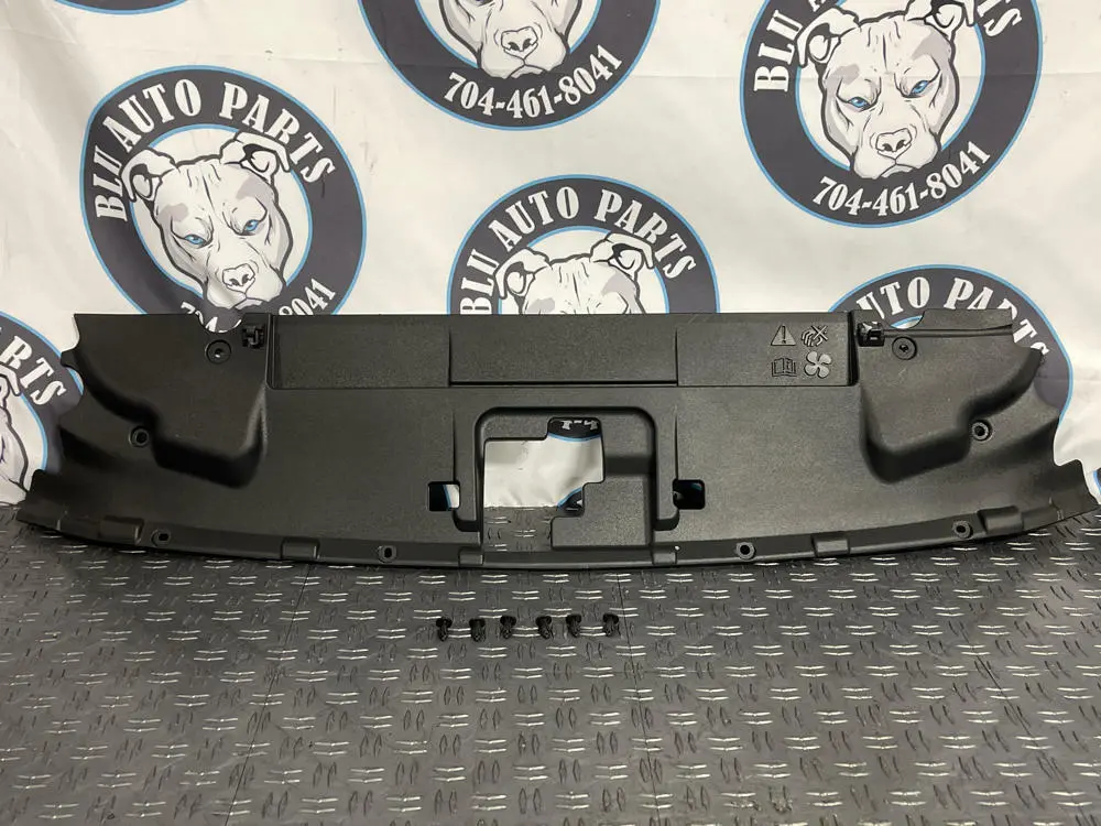 2018-23 Ford Mustang Gt Oem Upper Radiator Cover 275 1