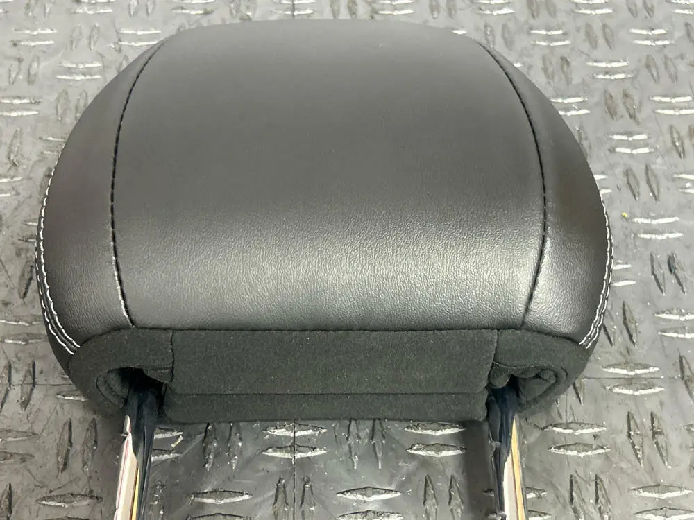 2018-23 Ford Mustang Oem Passenger Rh Head Rest- Leather, White Stitching 275 1