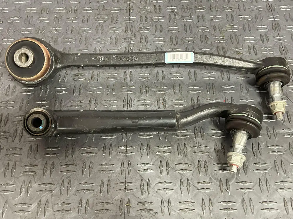 2018-23 Ford Mustang Gt Oem Front Driver Lh Control Arms Pair- 11K Miles 275 1