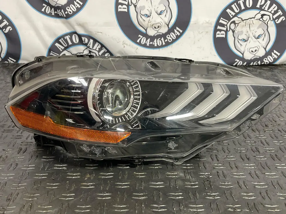 2018-23 Ford Mustang Gt Oem Front Pass. Rh Head Light- Parts Only 260 1