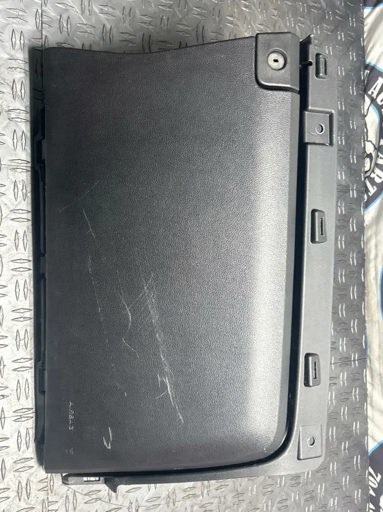 2015-17 Ford Mustang Gt Oem Passenger Glove Box (Fr3b-63060T10-Bf3zhe) 258 1