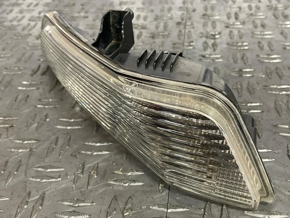 2015-17 Ford Mustang Gt Oem Front Rh Passenger Turn Signal Housing 249 2