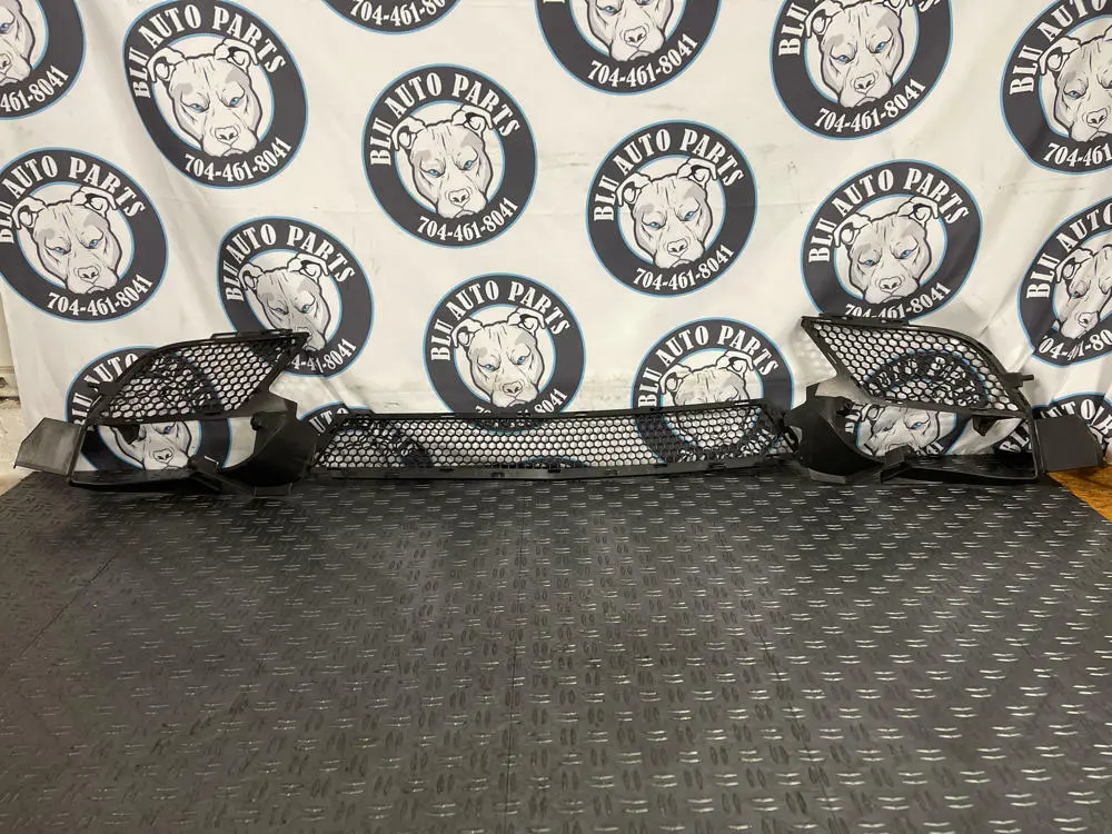 2015-17 Ford Mustang Gt Oem Front Bumper Grille Set 249 1
